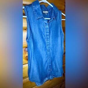 Sleeveless Light Blue Denim Shirt - Classic Casual Top